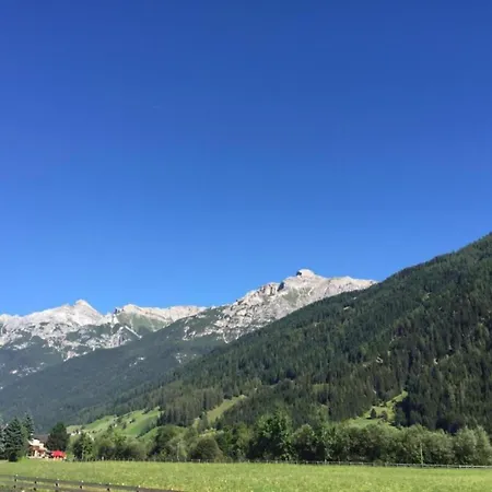 In Near Resort, Cleaning Included Apartment Fuegen